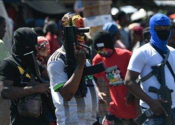 Guerra entre pandillas dejan 39 civiles muertos más en Haití