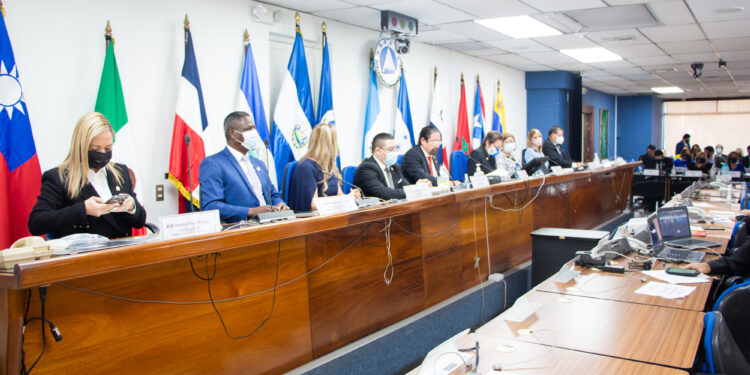 Parlacen presiona para otorgar a Nicaragua la Secretaría del SICA