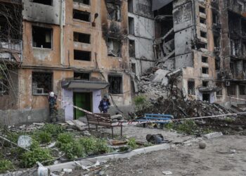 Rusia intensifica los ataques en el Donbás. Foto: EFE / Artículo 66