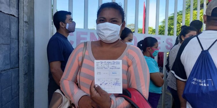 Régimen asegura a la OPS que más de cuatro millones de nicaragüenses tienen el esquema completo contra el COVID-19. Foto: Artículo 66 / Noel Miranda