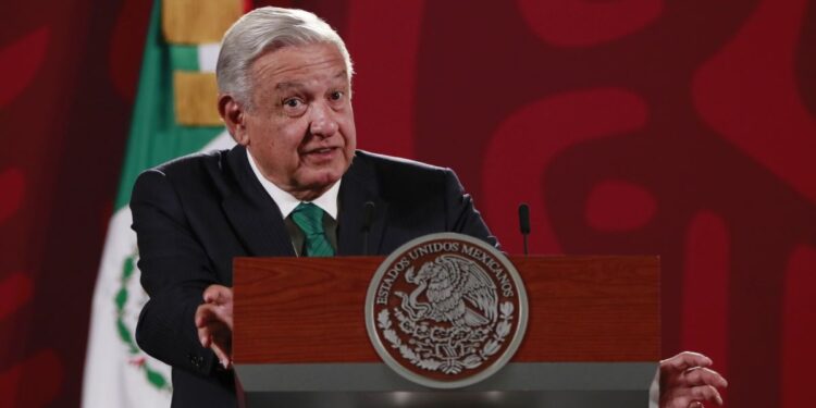 Presidente mexicano anunciará este viernes si asiste a Cumbre de las Américas