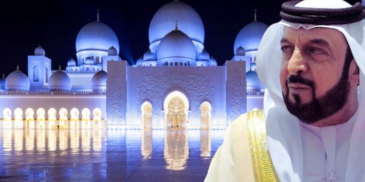 Presidente de Emiratos Árabes Unidos es despedido con discreción en la mezquita más bella del mundo