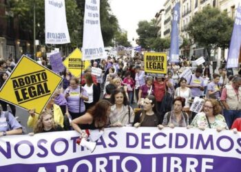 España aprueba nuevo proyecto de ley del aborto con más derechos