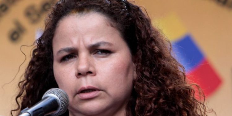 Argentina expulsa a vicepresidenta del Parlamento de Venezuela por ser chavista
