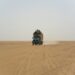 Encuentran a 20 migrantes en desierto entre Libia y Chad