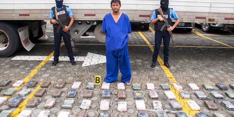 Detienen a guatemalteco con 119 kilos de cocaína en la frontera de El Espino