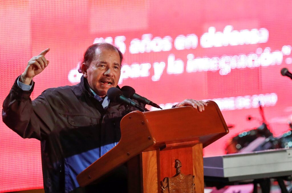 Ortega ordena disolver el Centro Nicaragüense de Escritores y otras 92 ONG