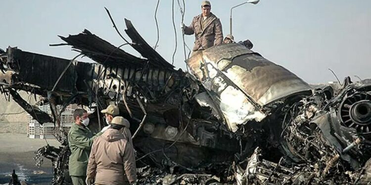 Cinco muertos deja hasta el momento un accidente de avión militar en California