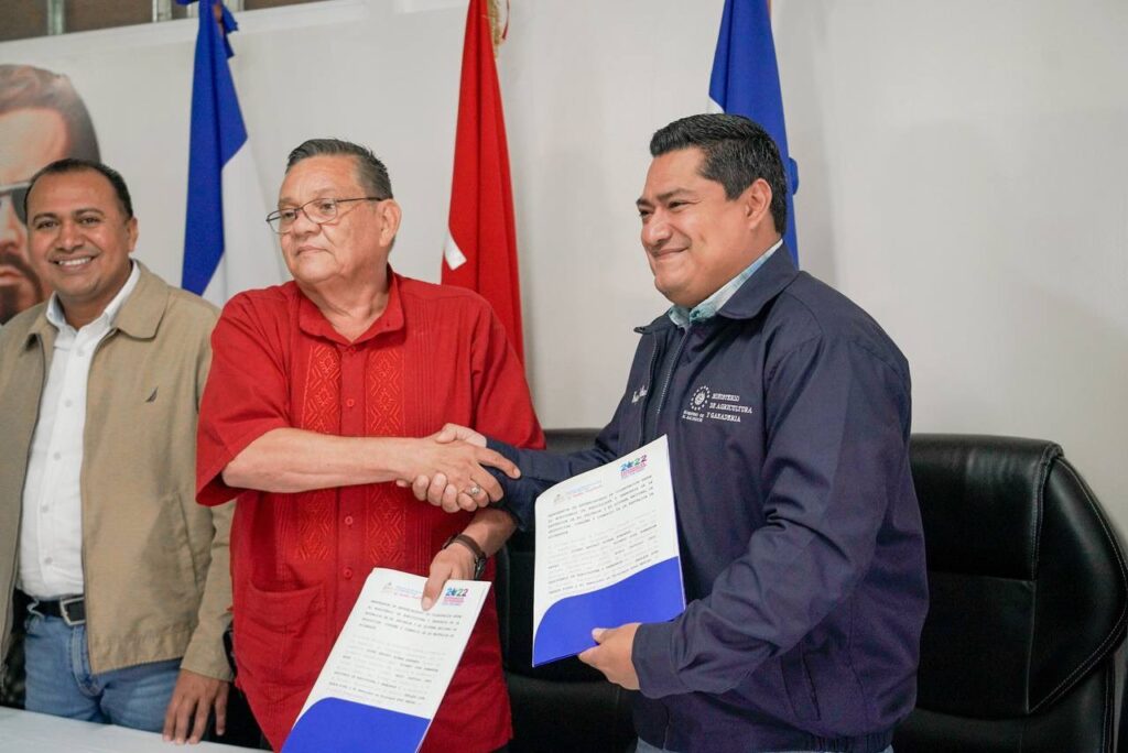 El Salvador y Nicaragua firman acuerdo para garantizar seguridad alimentaria en ambos países