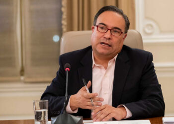 Embajador de Colombia en España renuncia tras victoria de Petro