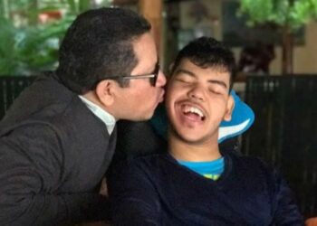 Preocupación por la salud de Miguel Mora, tras 35 días en huelga de hambre porque no le permiten ver a su hijo. Foto: Artículo 66 / Cortesía