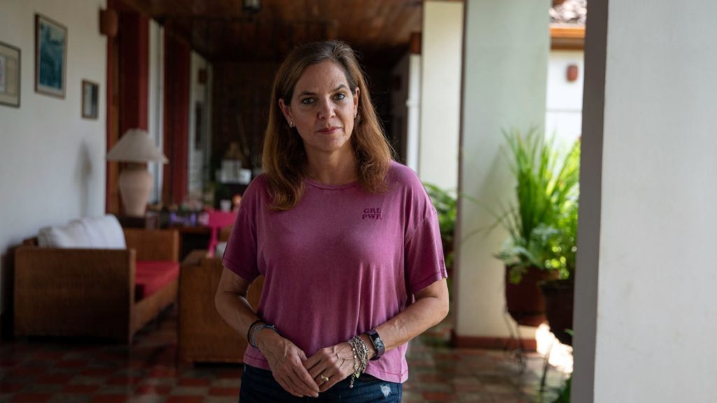 Dictadura de Ortega impide el ingreso al país de la periodista nicaragüense Tifani Roberts