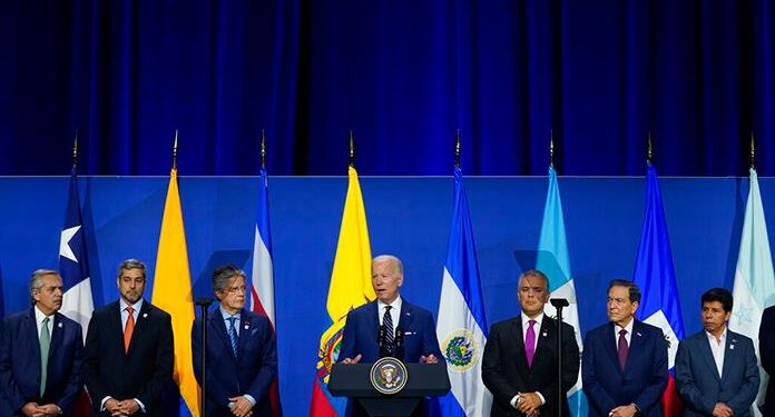 Veinte países firman declaración para contener crisis migratoria en Cumbre de las Américas