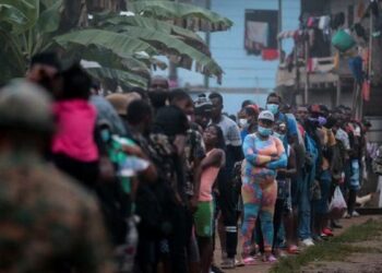 Panamá detiene a 97 migrantes venezolanos y capturan "coyotes" colombianos