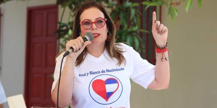 María Fernanda Flores cumple un año como rehén de la dictadura bajo máxima restricciones