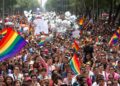 Miles desbordan las calles de Ciudad de México en marcha del Orgullo LGBTI+