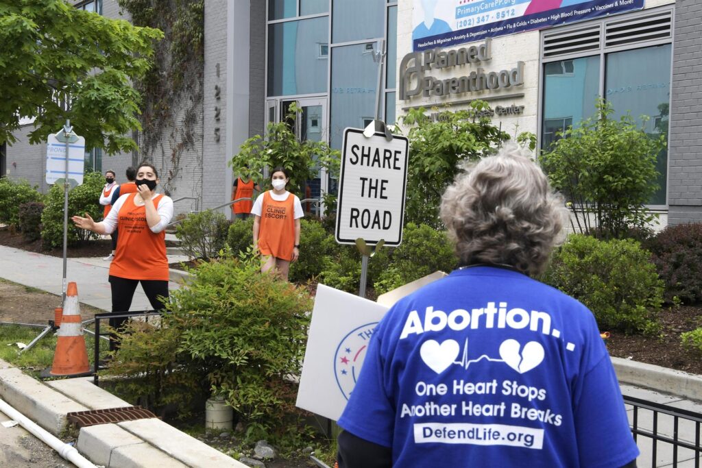Organizaciones pro aborto de EE.UU. logran bloquear el veto en seis estados