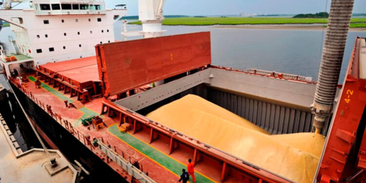 Ucrania y Rusia pactan un corredor marítimo seguro para exportar cereales