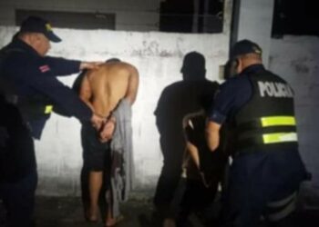Policía de Costa Rica detiene a 2 sospechosos de asesinar a 5 nicaragüenses