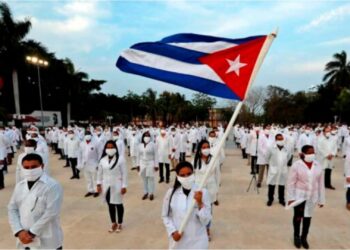 Esclavitud moderna: El enfermizo negocio de los médicos cubanos