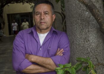 Periodista William Aragón con síntomas de ómicron, y dictadura le niega atención médica