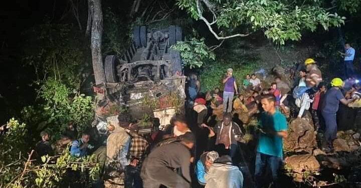 Accidente en la cuesta de La Cucamonga deja más de una docena de fallecidos. Foto Cortesía