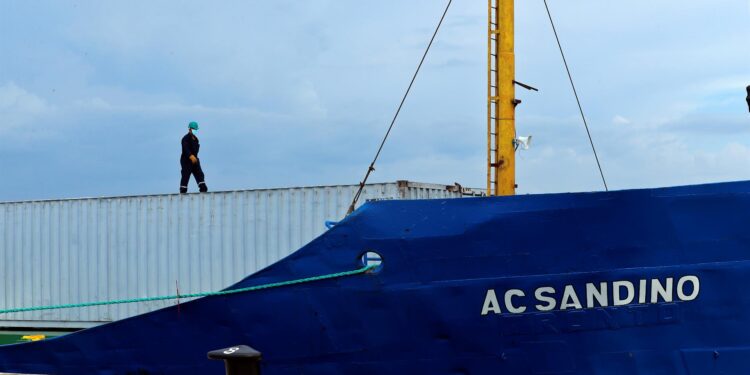 Dictadura orteguista envía buque con alimentos a régimen cubano pero no brinda detalles