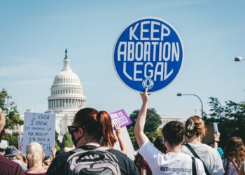 Lanzan campaña que promueve el voto a candidatos legislativos pro abortos en EEUU