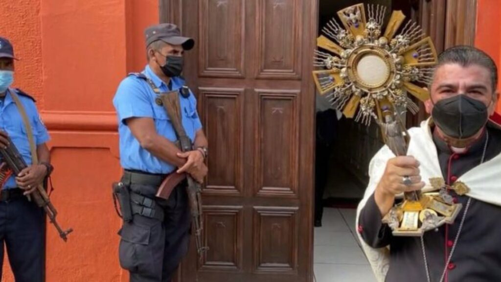 Régimen «investiga» si la consigna de «Obispo, amigo, el pueblo está contigo» la orienta monseñor Álvarez