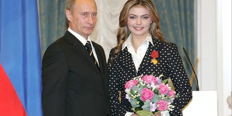 EE.UU. sanciona a la supuesta novia de Putin en represalia por invasión a Ucrania