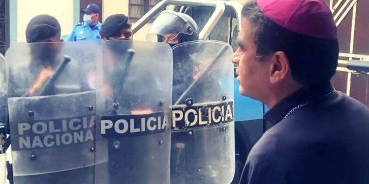 UNAB repudia criminalización contra monseñor Álvarez y urge acciones «contundentes» contra dictadura. Foto: Captura de pantalla.