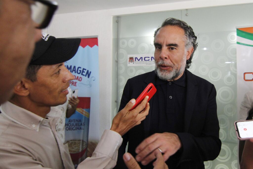 Petro envía embajador al régimen de Nicolás Maduro