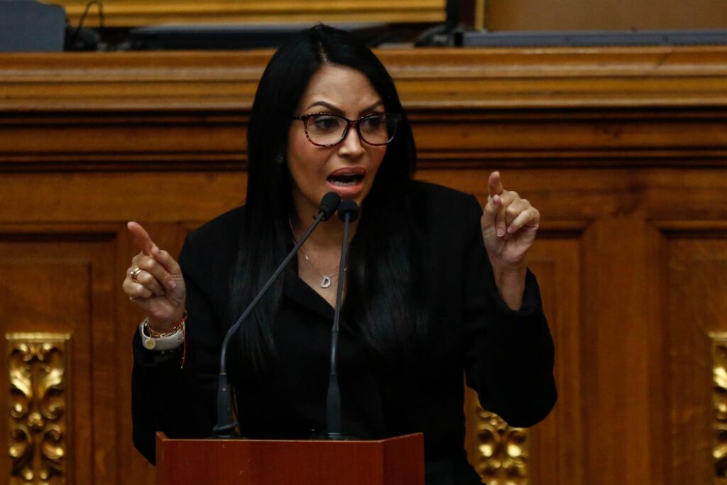 Opositora venezolana califica de inaceptable la detención de monseñor Álvarez