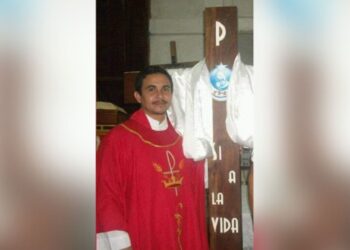 CALIDH califica de «venganza» condena contra padre Óscar Benavidez