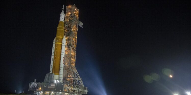 La NASA lanzará este sábado cohete a la orbita de la Luna