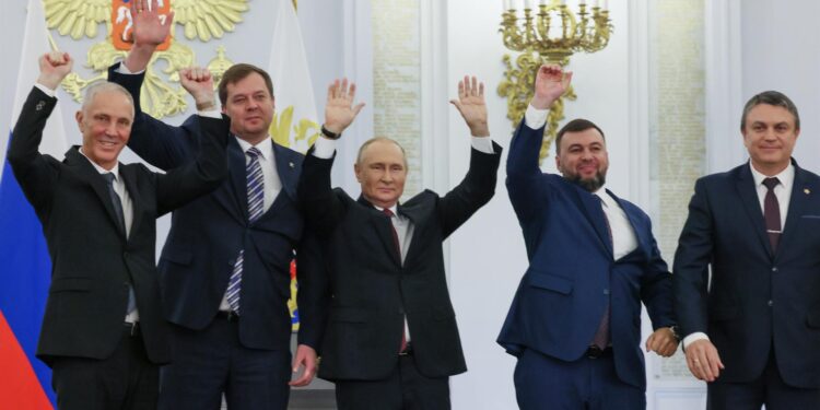 Putin se toma ilegalmente cuatro regiones de Ucrania