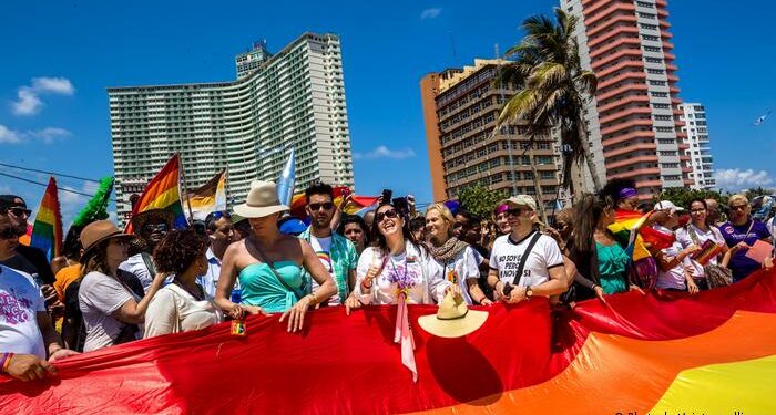 Cuba aprobó el matrimonio gay y vientres de alquiler en referéndum