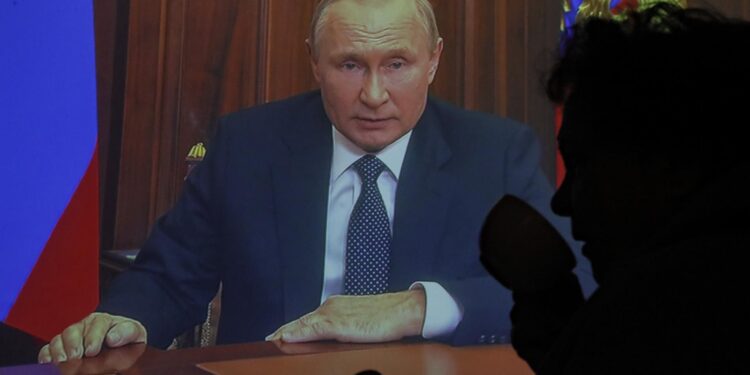 Putin decreta "servicio militar obligatorio" para 300 mil civiles que irán a la guerra en Ucrania