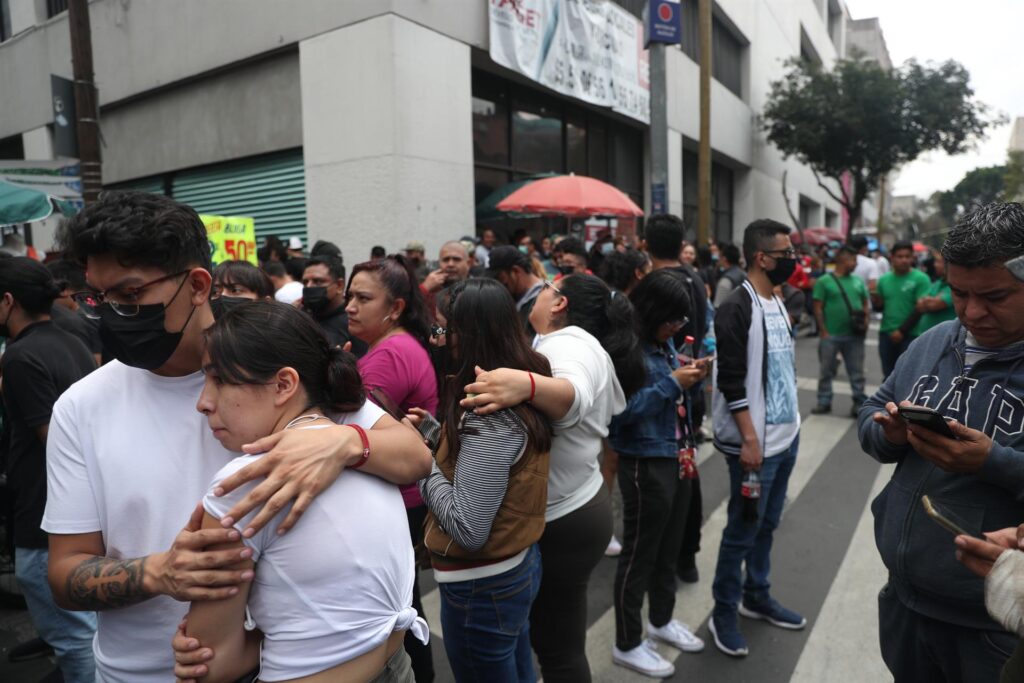 EEUU activa alertas de Tsunami por terremoto en México, que ya reporta un muerto