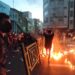 Al menos 17 muertos en protestas por asesinato de mujer que no llevaba velo en Irán