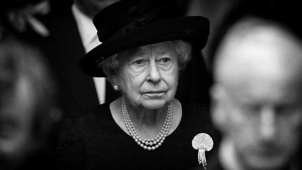 Muere la reina Isabell II a los 96 años