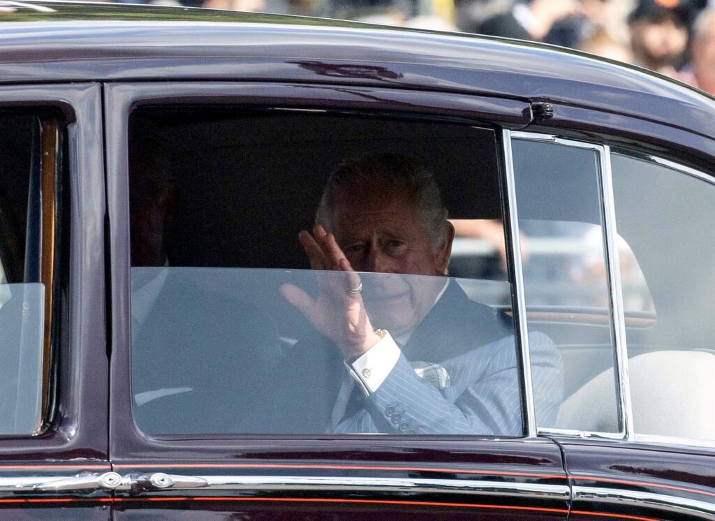 Carlos III visita las cuatro naciones británicas al inicio de su reinado