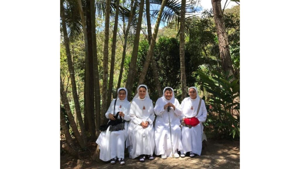 Dictadura de Ortega expulsa de Nicaragua a las Religiosas de la Cruz