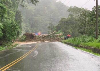 Costa Rica: deslave destruye autobús y deja nueve muertos