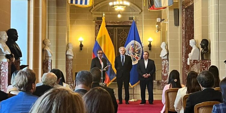 Embajador de Colombia ante la OEA presenta credenciales, tras polémica con Nicaragua