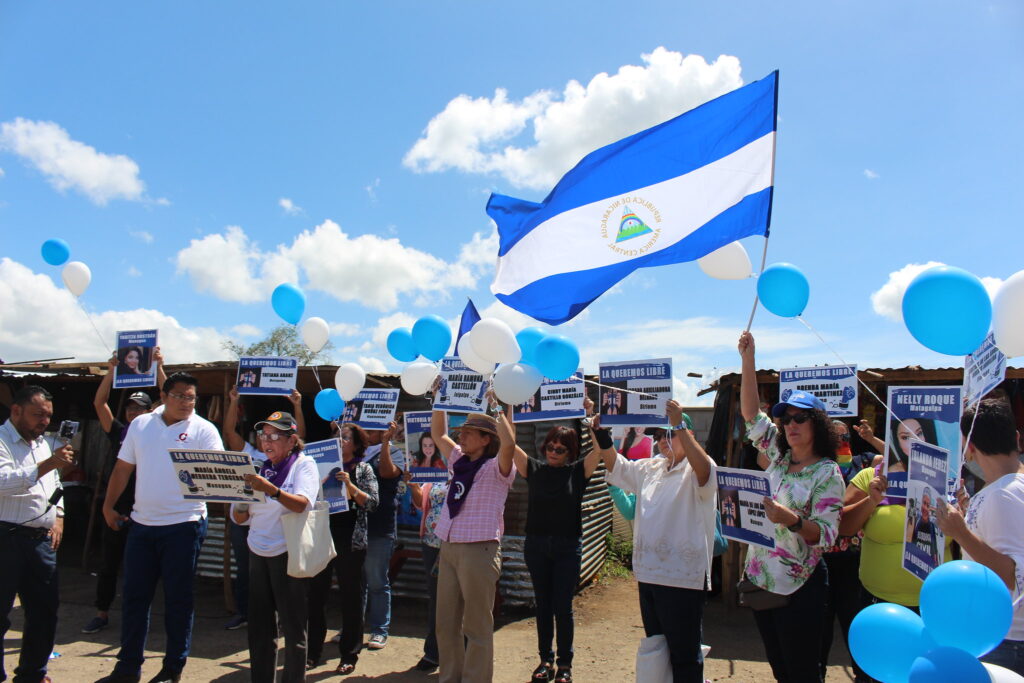 Nicaragua en el mes patrio: «Los colores nacionales son perseguidos»