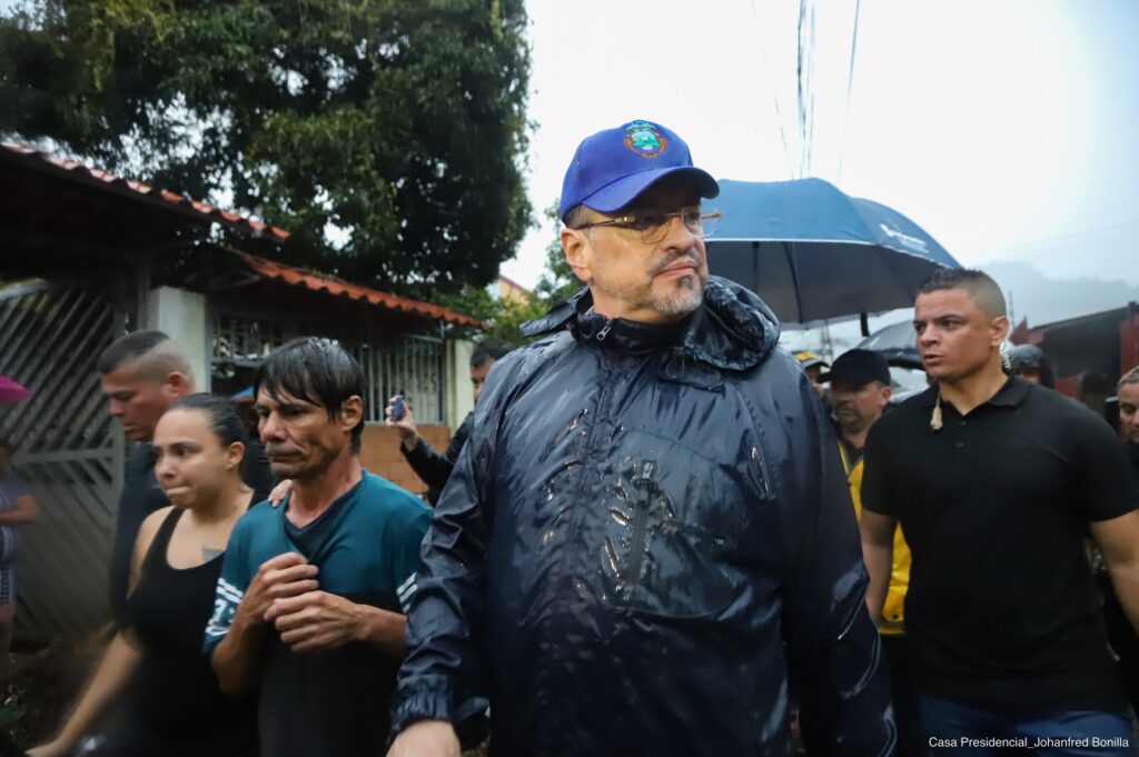 Presidente de Costa Rica cancela asistencia a Asamblea General de la ONU