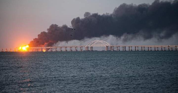Putin acusa a Ucrania del atentado del puente de Crimea