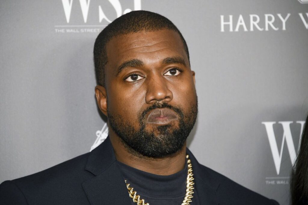 Adidas rompe contrato con Kanye West por comentarios antisemitas y racistas