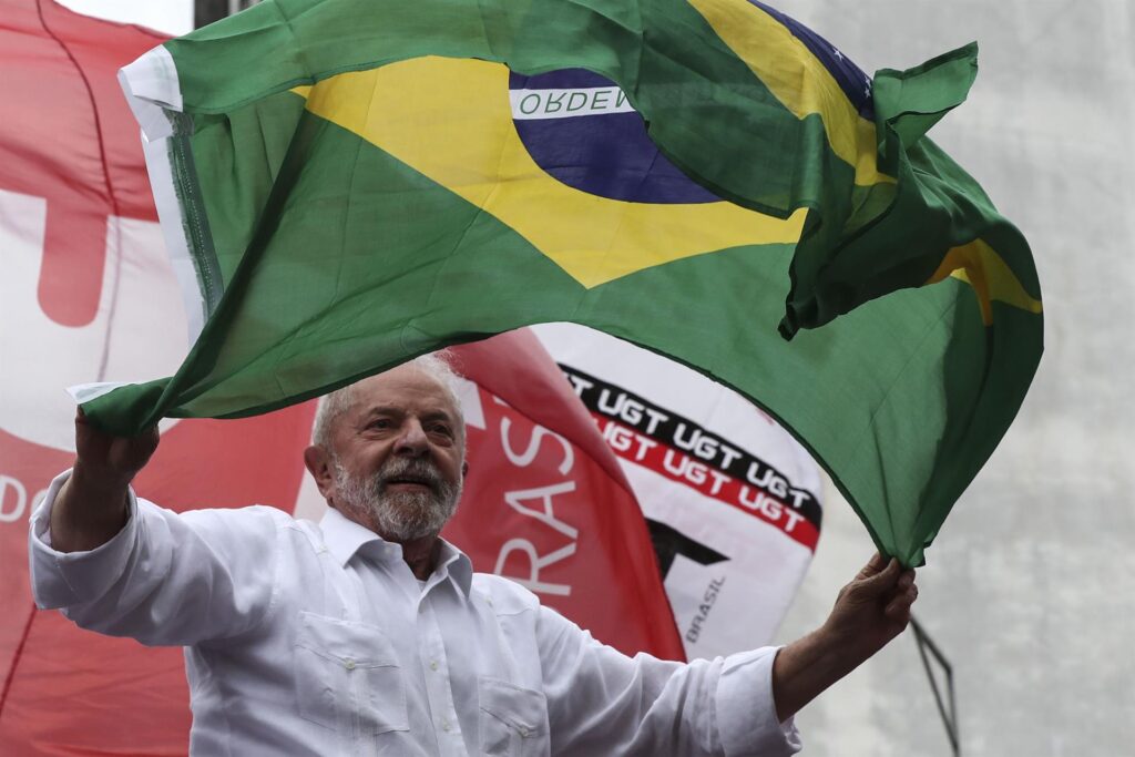 Lula ataca a Bolsonaro por decir que los de izquierda son «analfabetos»